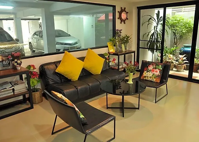 Double Dd House At Mrt Sutthisarn 旅馆 *
