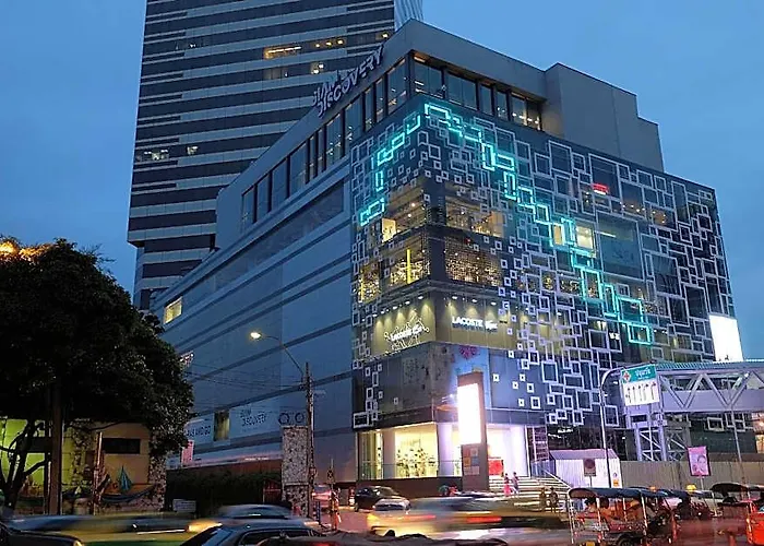 Double Dd House At Mrt Sutthisarn 曼谷