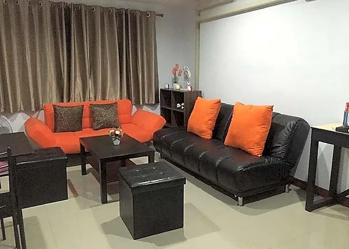 Double Dd House At Mrt Sutthisarn 旅馆 曼谷