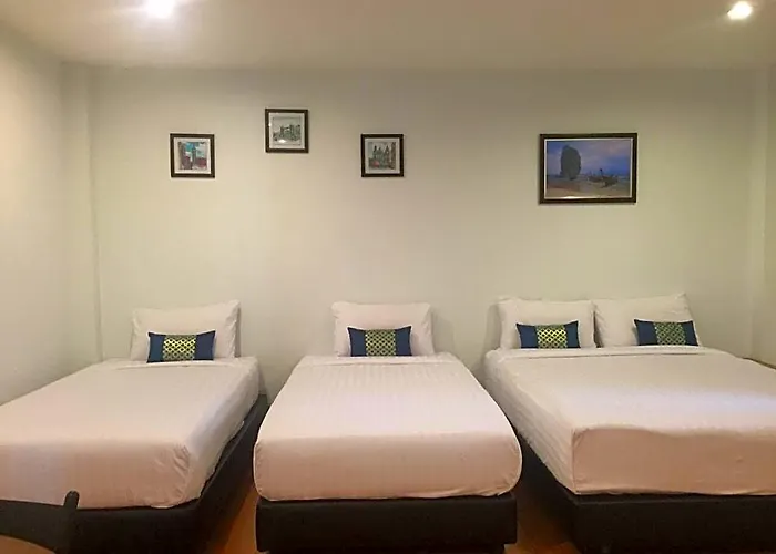 Double Dd House At Mrt Sutthisarn 曼谷