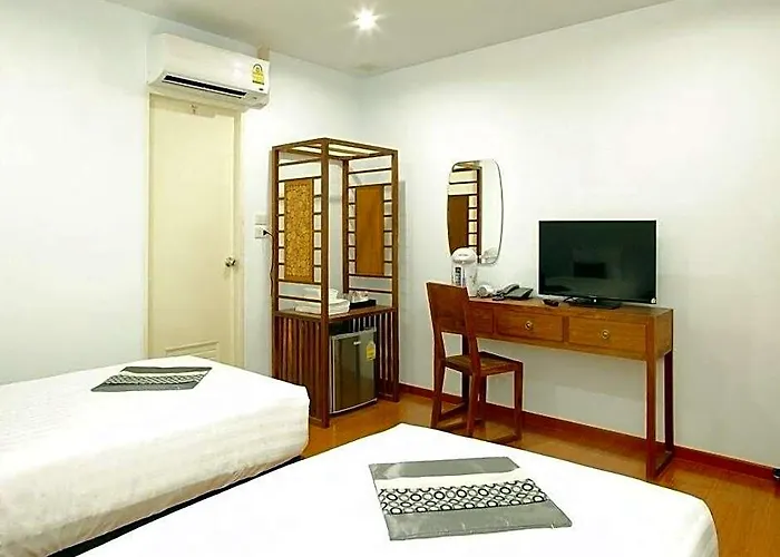 Double Dd House At Mrt Sutthisarn *