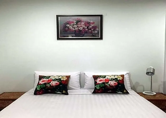 Double Dd House At Mrt Sutthisarn بيت شباب *