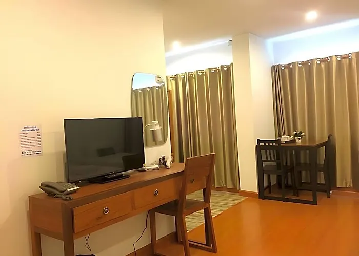 Hostel Double Dd House At Mrt Sutthisarn Bangkok