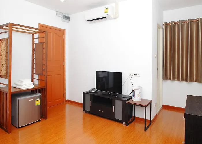 旅馆 Double Dd House At Mrt Sutthisarn 曼谷