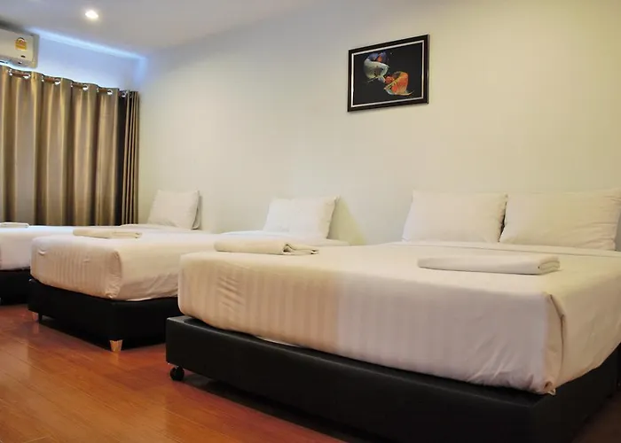 بيت شباب Double Dd House At Mrt Sutthisarn بانكوك
