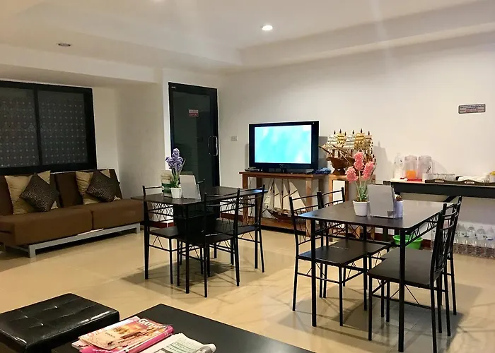 Double Dd House At Mrt Sutthisarn 曼谷