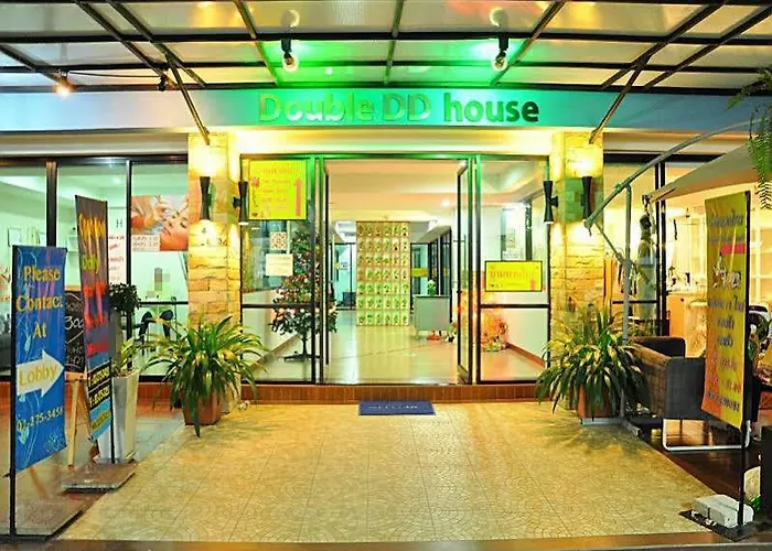 Double Dd House At Mrt Sutthisarn 曼谷