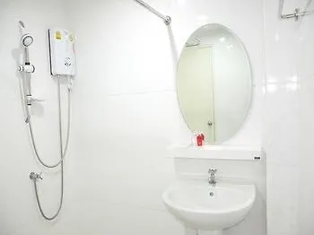Double Dd House At Mrt Sutthisarn